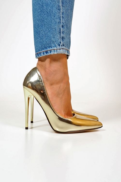 Metallic Shade Pumps