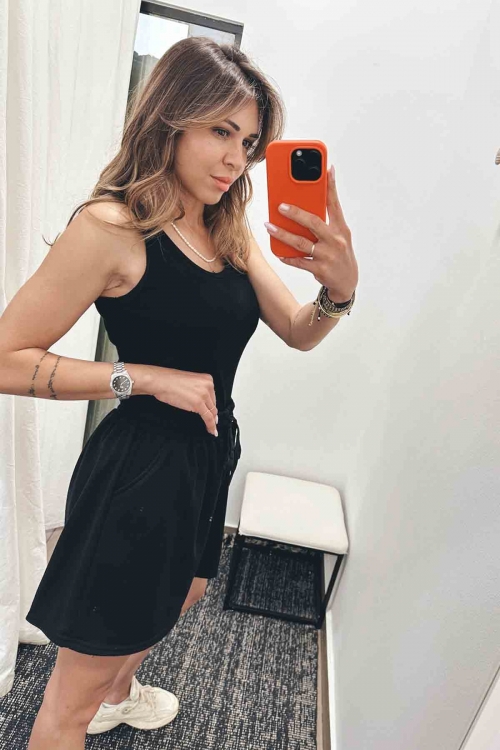 Athletic shorts