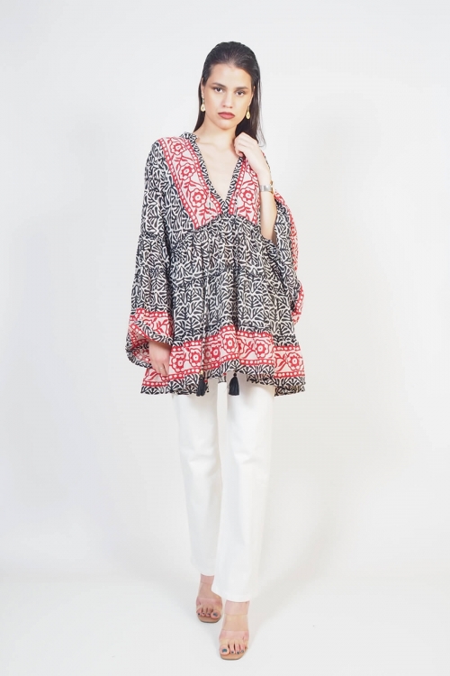 Printed kaftan/blouse with ruffles on the sleeve