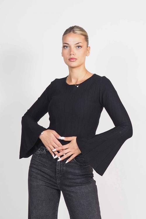 Knit top with flared sleeves Ava