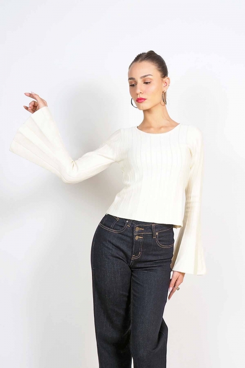 Knit top with flared sleeves Ava