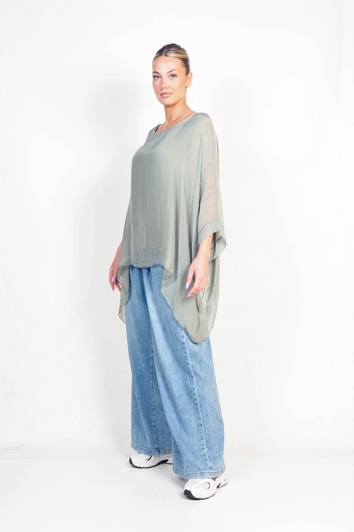 Loose silky top