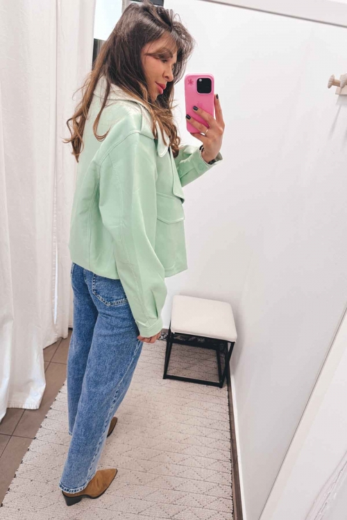 Maggie eco leather jacket με τσέπη και αγκράφα