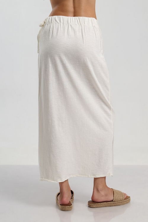 Μακριά φούστα με ζωνάκι στο πλάι