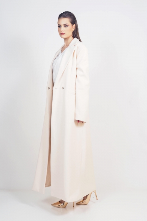 Long textured coat with pockets