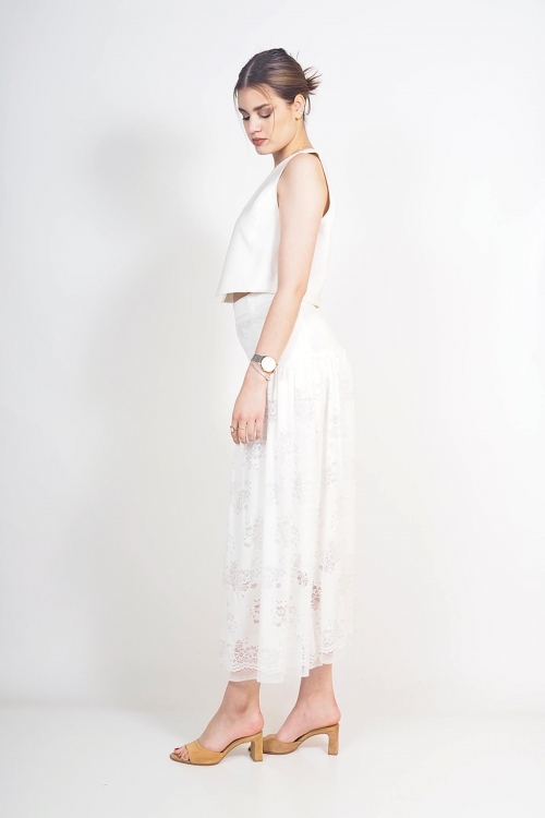 Maxi lace skirt