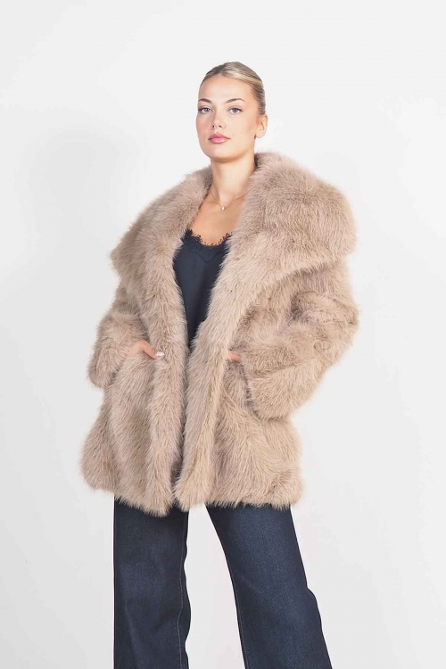 Medium length soft fur Alice