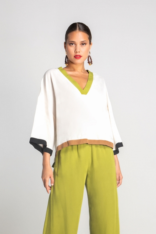 Moutaki v cut top
