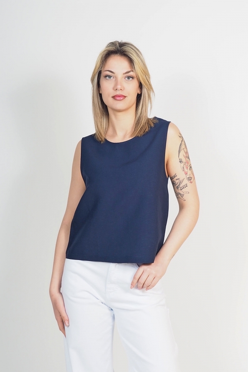 Moutaki v cut top