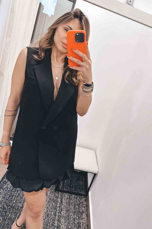 Sleeveless blazer Akita