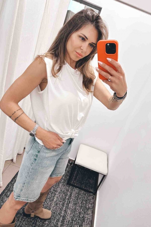 Sleeveless cotton top