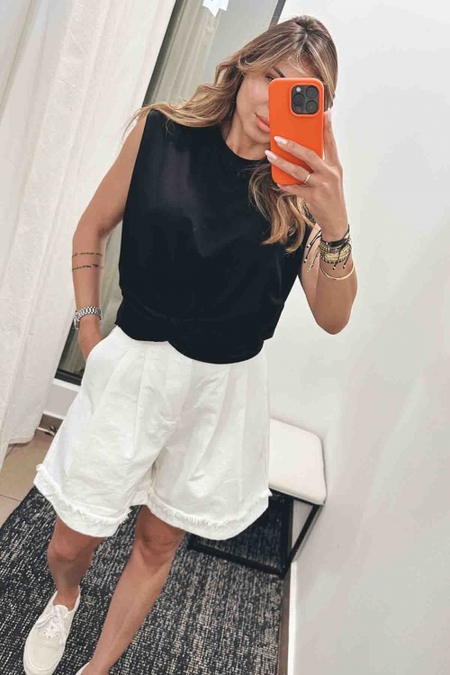 Sleeveless cotton top