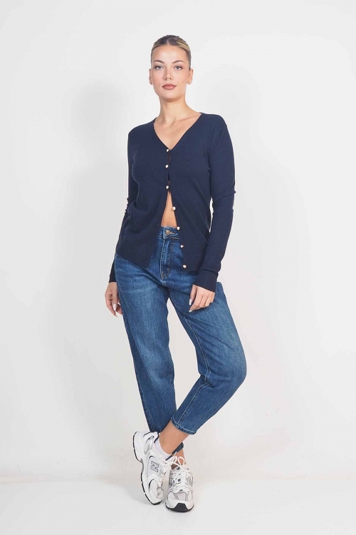 Soft knit cardigan with pearl button