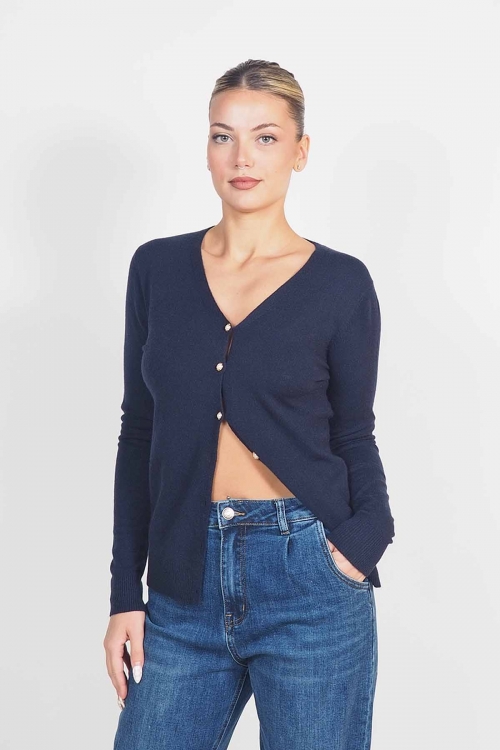 Soft knit cardigan with pearl button