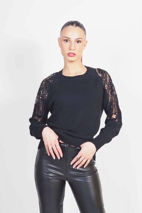 Soft knit emboidered top Esme