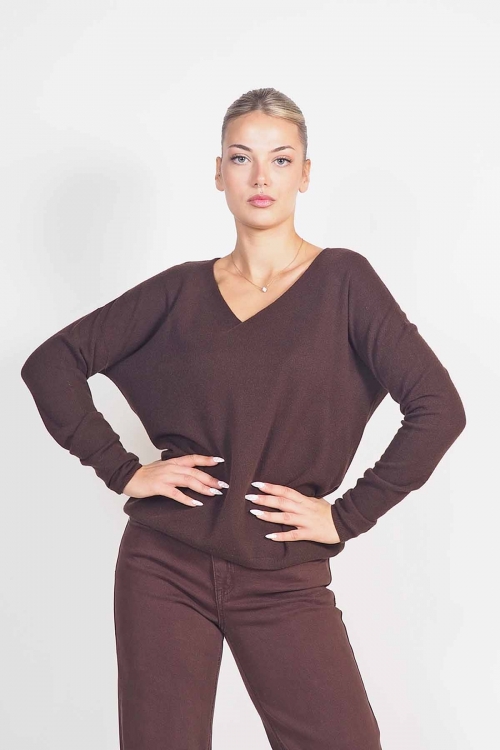 Soft knit v cut top Charlotte