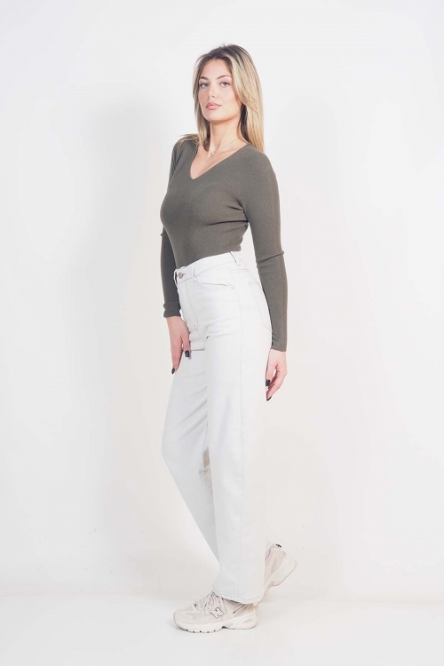 Soft knit v cut top Lyra