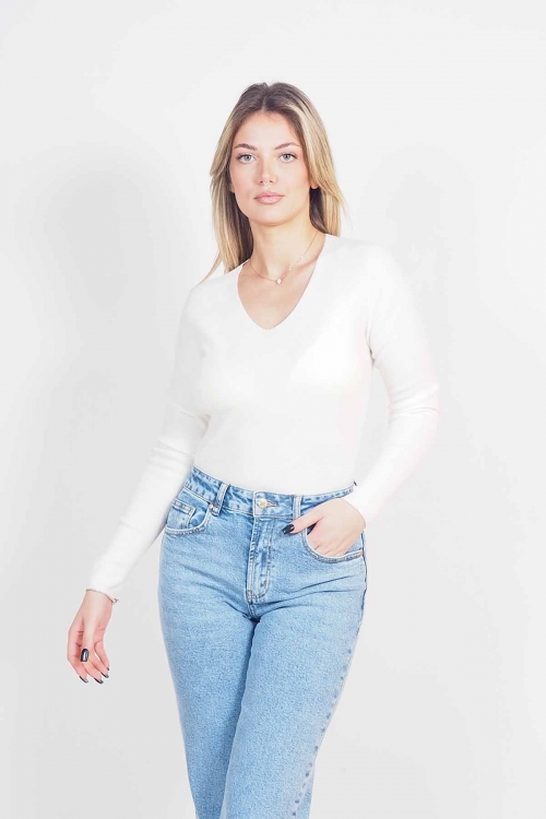 Soft knit v cut top Lyra