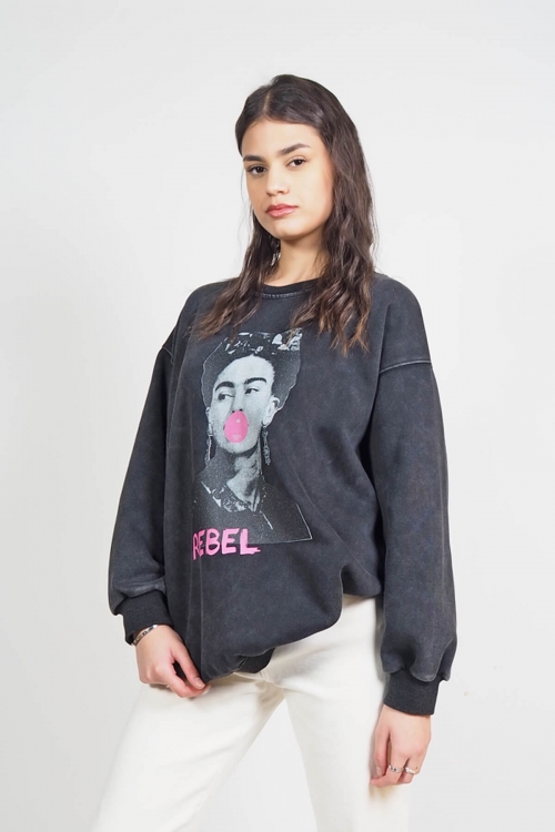 Stonewashed φούτερ μπλουζάκι ''Rebel''