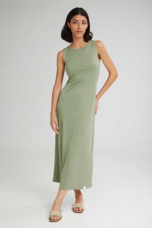 The Creamy Sleevless Dress