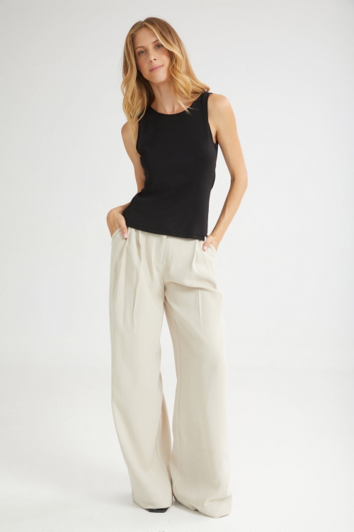 The Scoopable Top