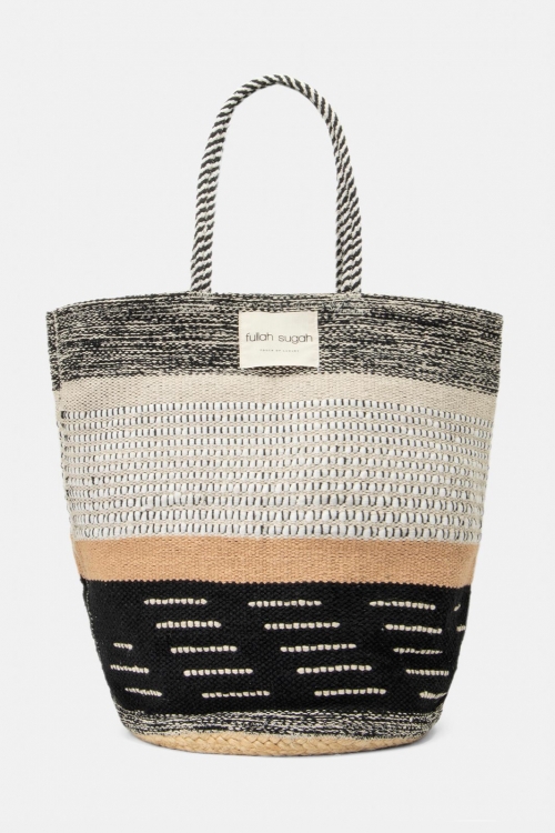 Beach bag with striped handles