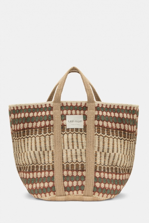 Beach bag with colored knit