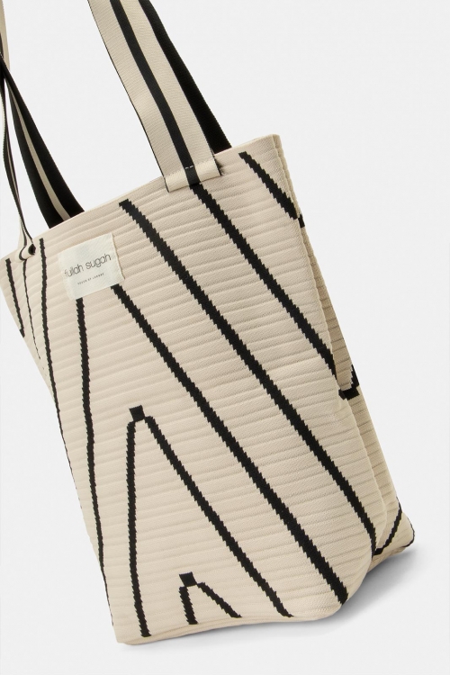 Τσάντα shopper ανάγλυφη